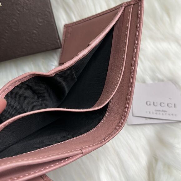 💯 Authentic Gucci Compact Wallet 🍀 - Picture 7 of 15